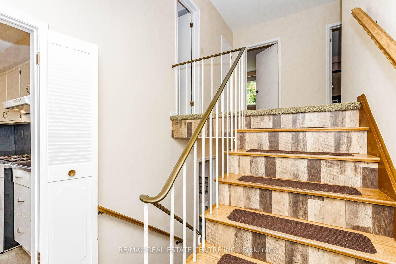 85 Snowcrest Avenue • Toronto, ON photo 23