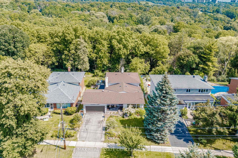 85 Snowcrest Avenue
