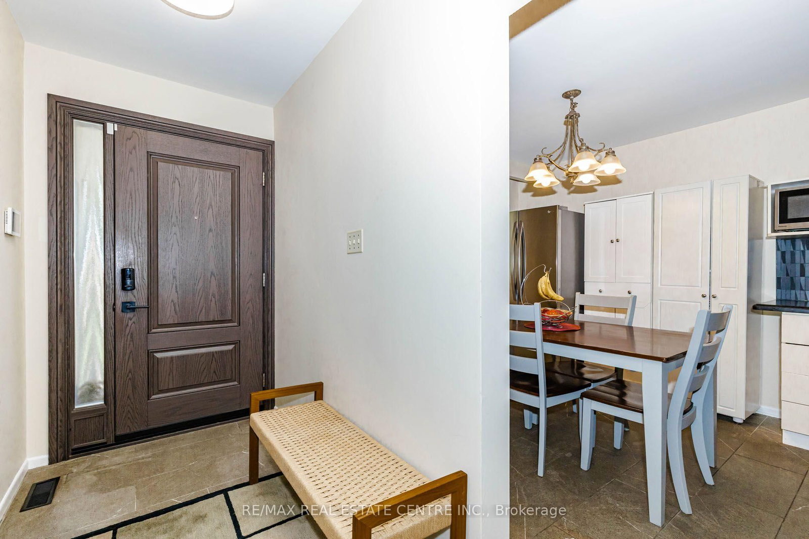 85 Snowcrest Avenue • Toronto, ON photo 8