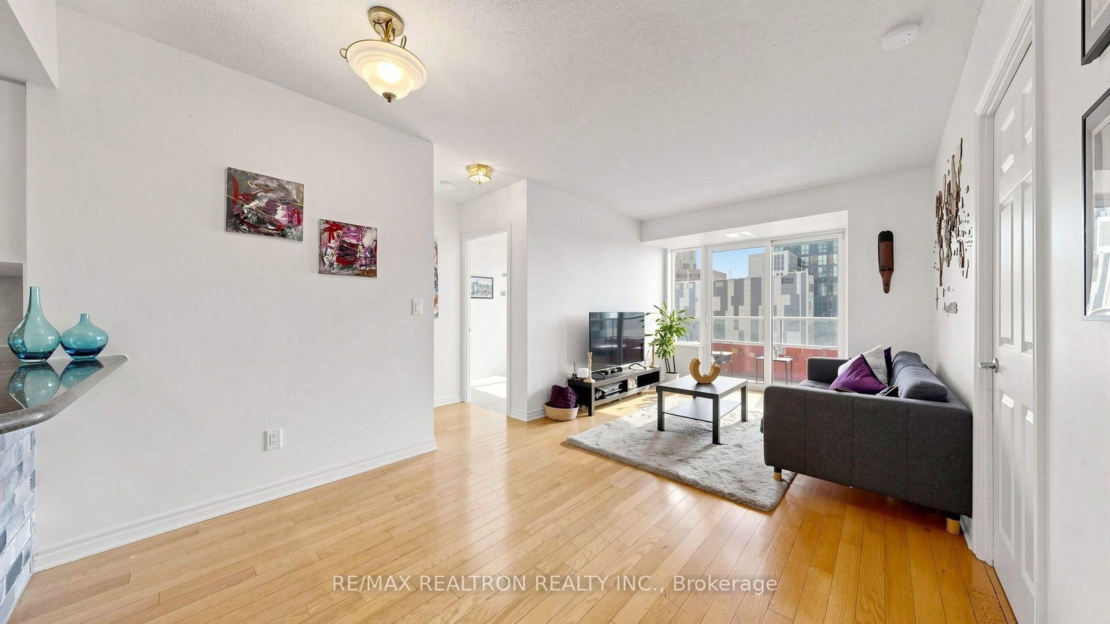 250 Wellington Street W • #1532 • Toronto, ON photo 14
