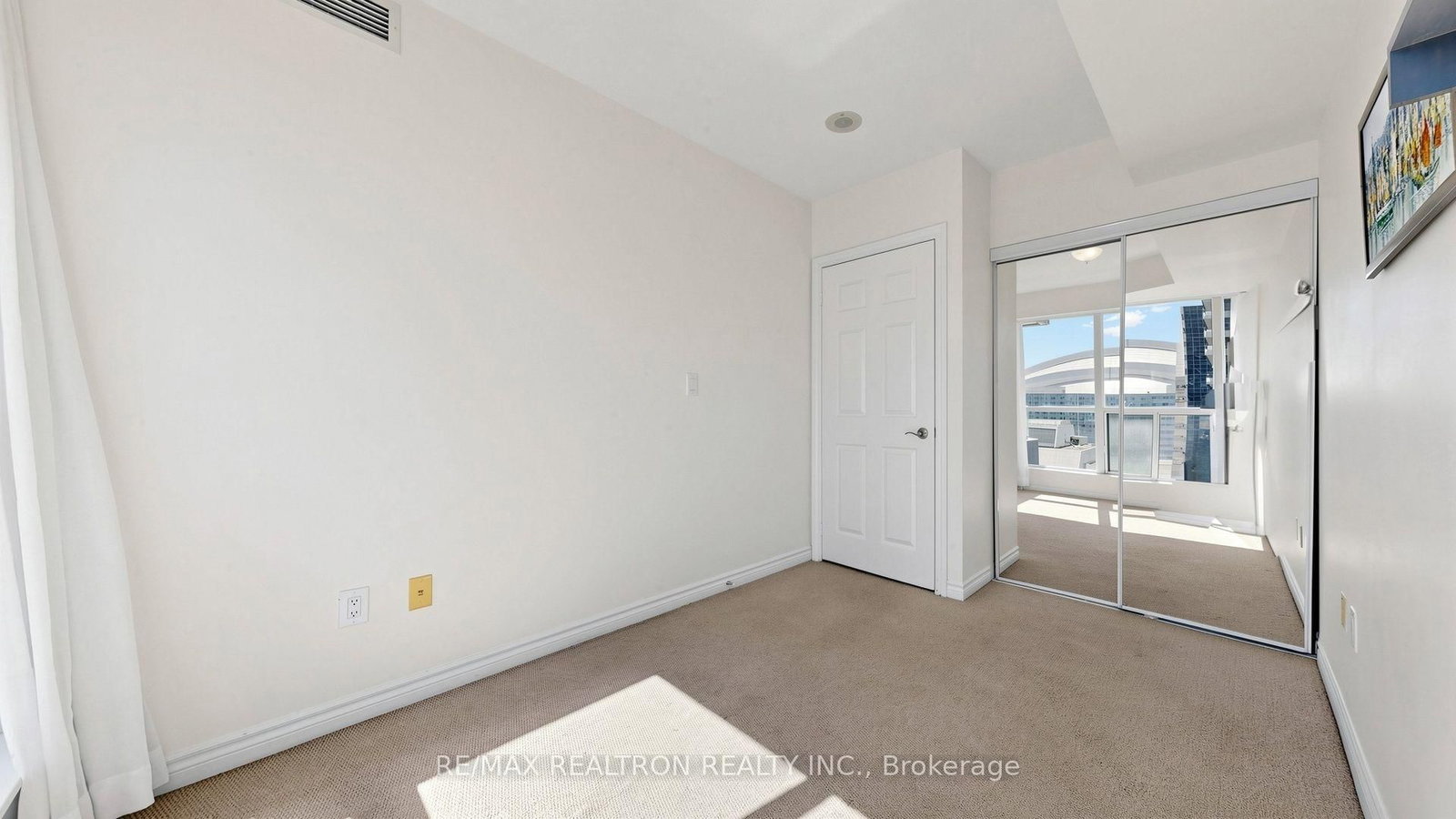 250 Wellington Street W • #1532 • Toronto, ON photo 28