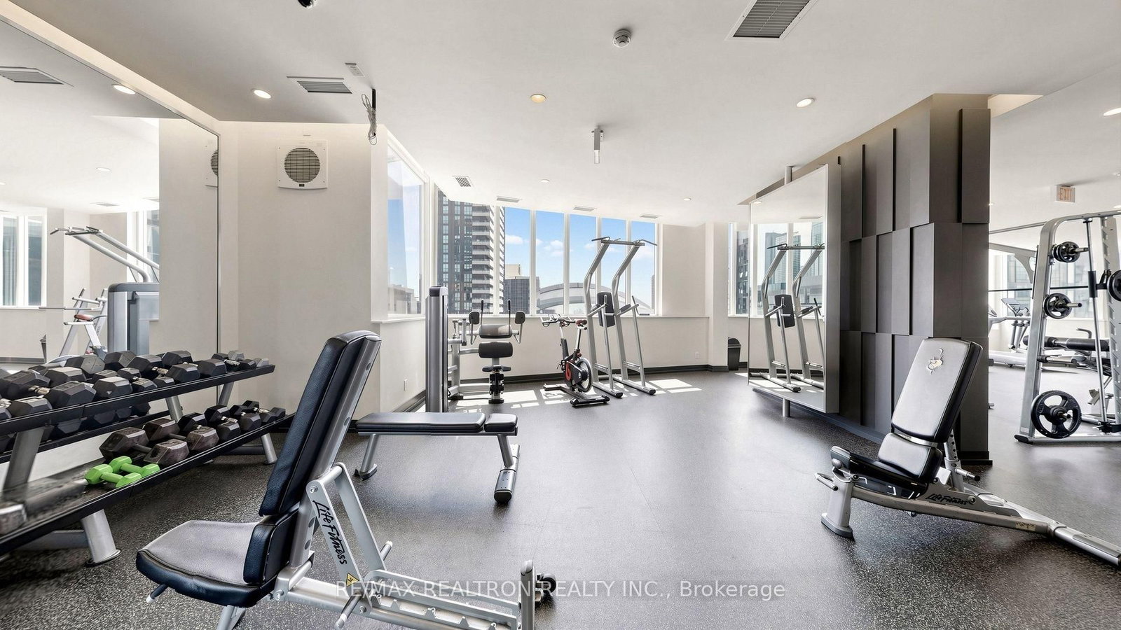 250 Wellington Street W • #1532 • Toronto, ON photo 37