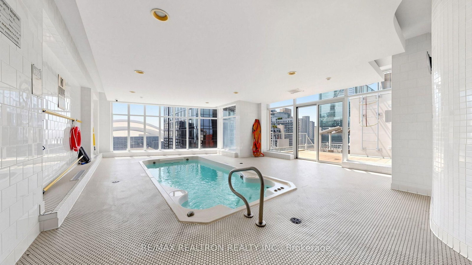 250 Wellington Street W • #1532 • Toronto, ON photo 43