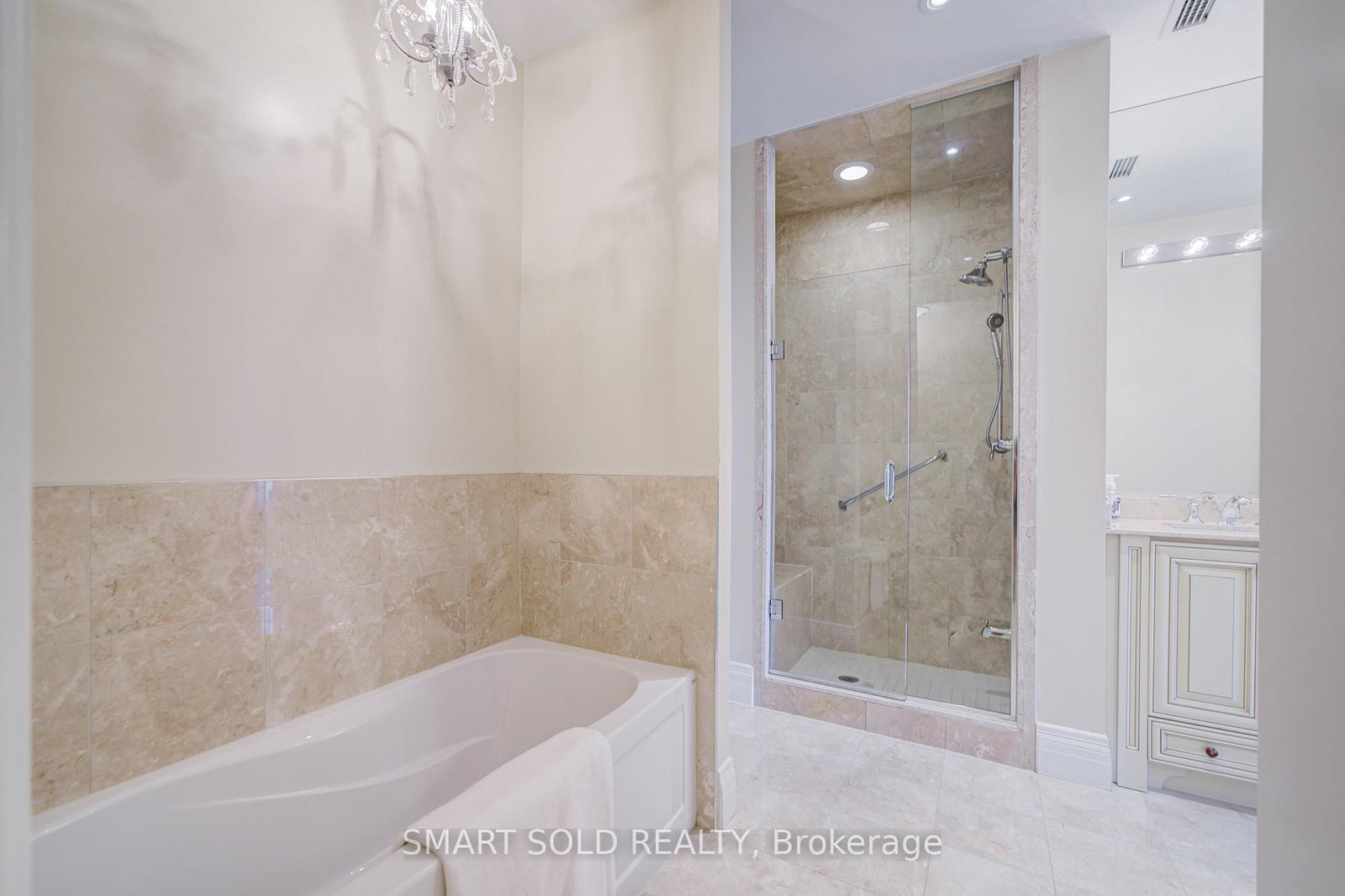 10 Bloorview Place • #1514 • Toronto, ON photo 34