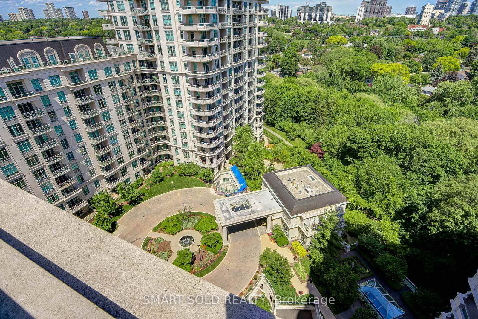 10 Bloorview Place • #1514 • Toronto, ON photo 42