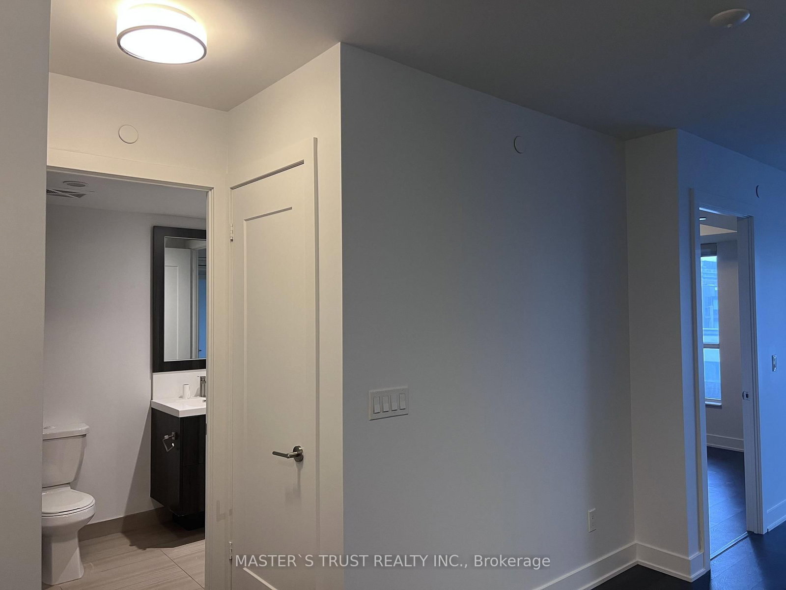 38 Cameron Street • #401 • Toronto, ON photo 13