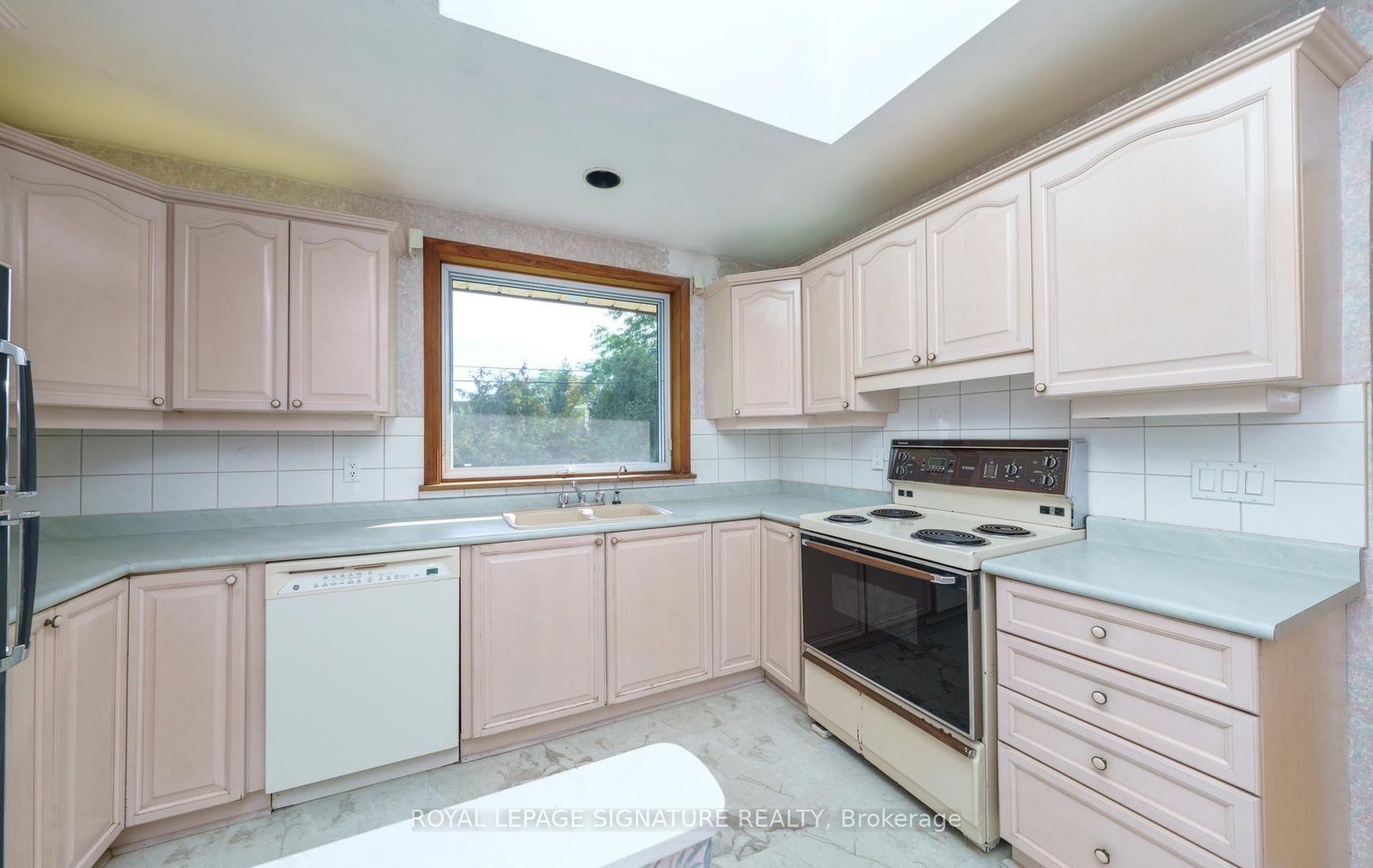 55 Southwell Drive • Toronto, ON photo 18