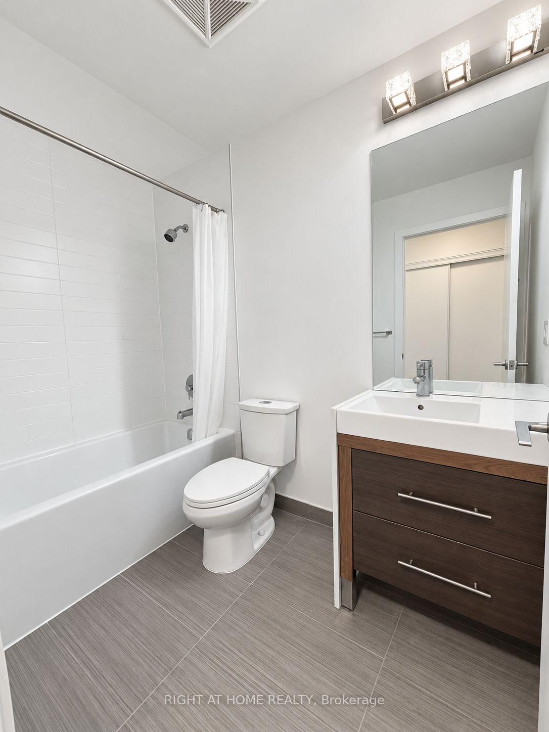 66 Forest Manor Road • #404 • Toronto, ON photo 9