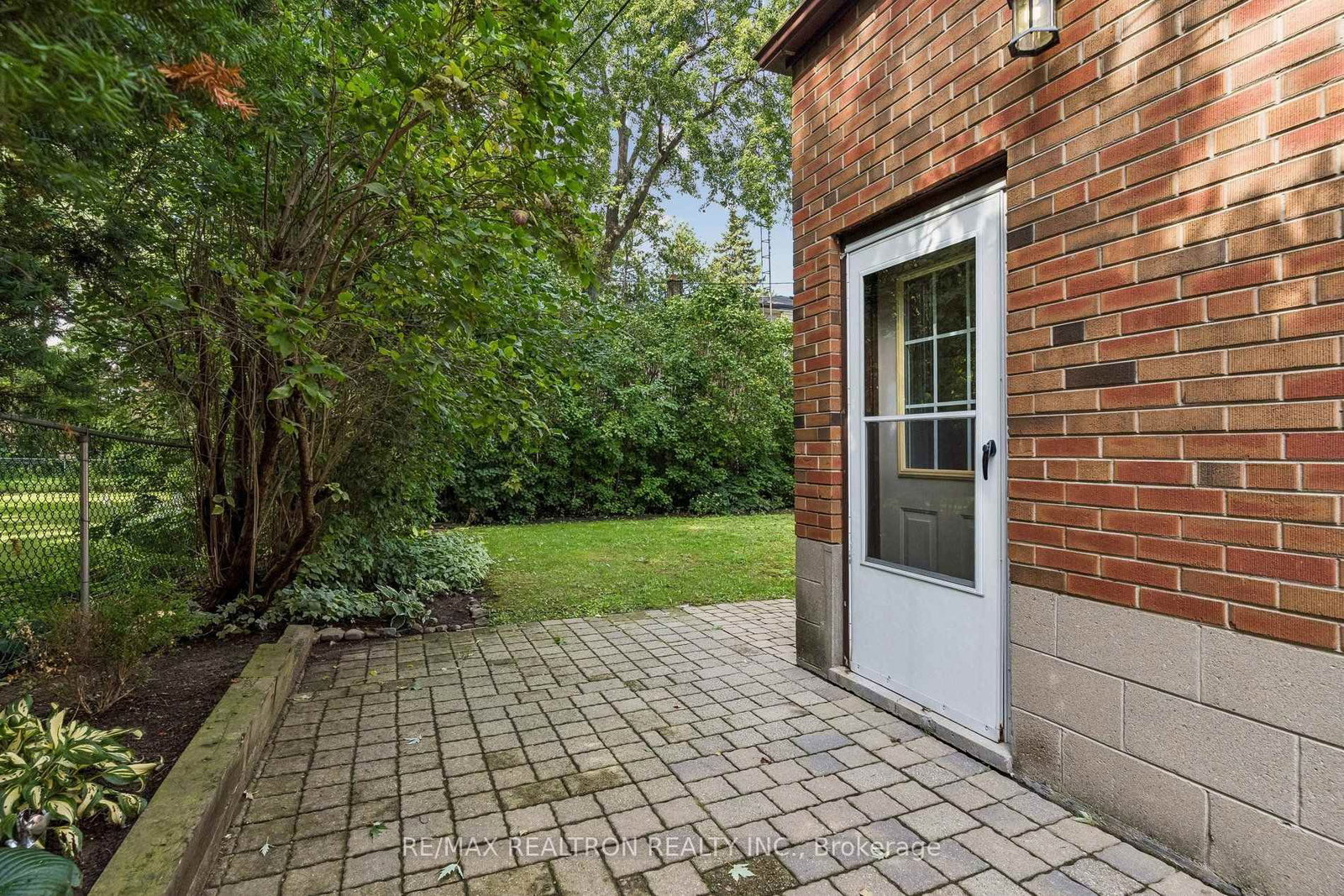 20 Edithvale Drive • Toronto, ON photo 31