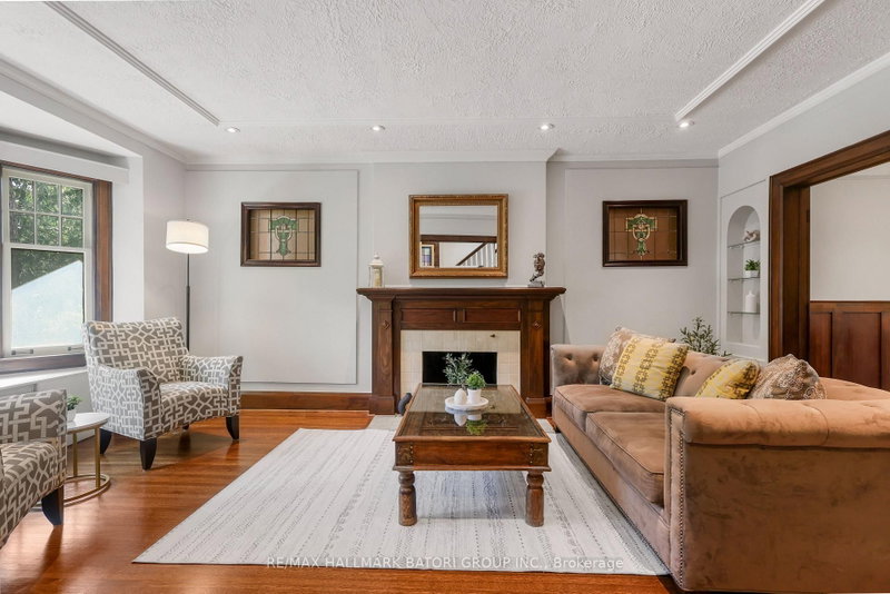 430 Roselawn Avenue