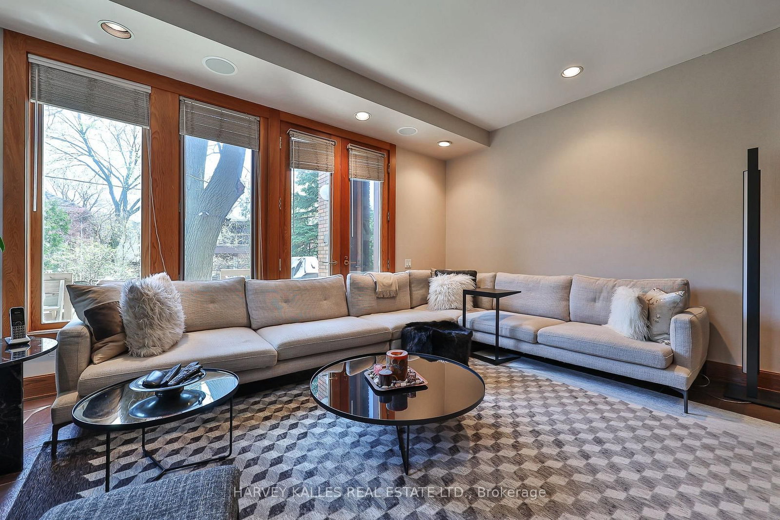 223 Hillhurst Boulevard • Toronto, ON photo 18