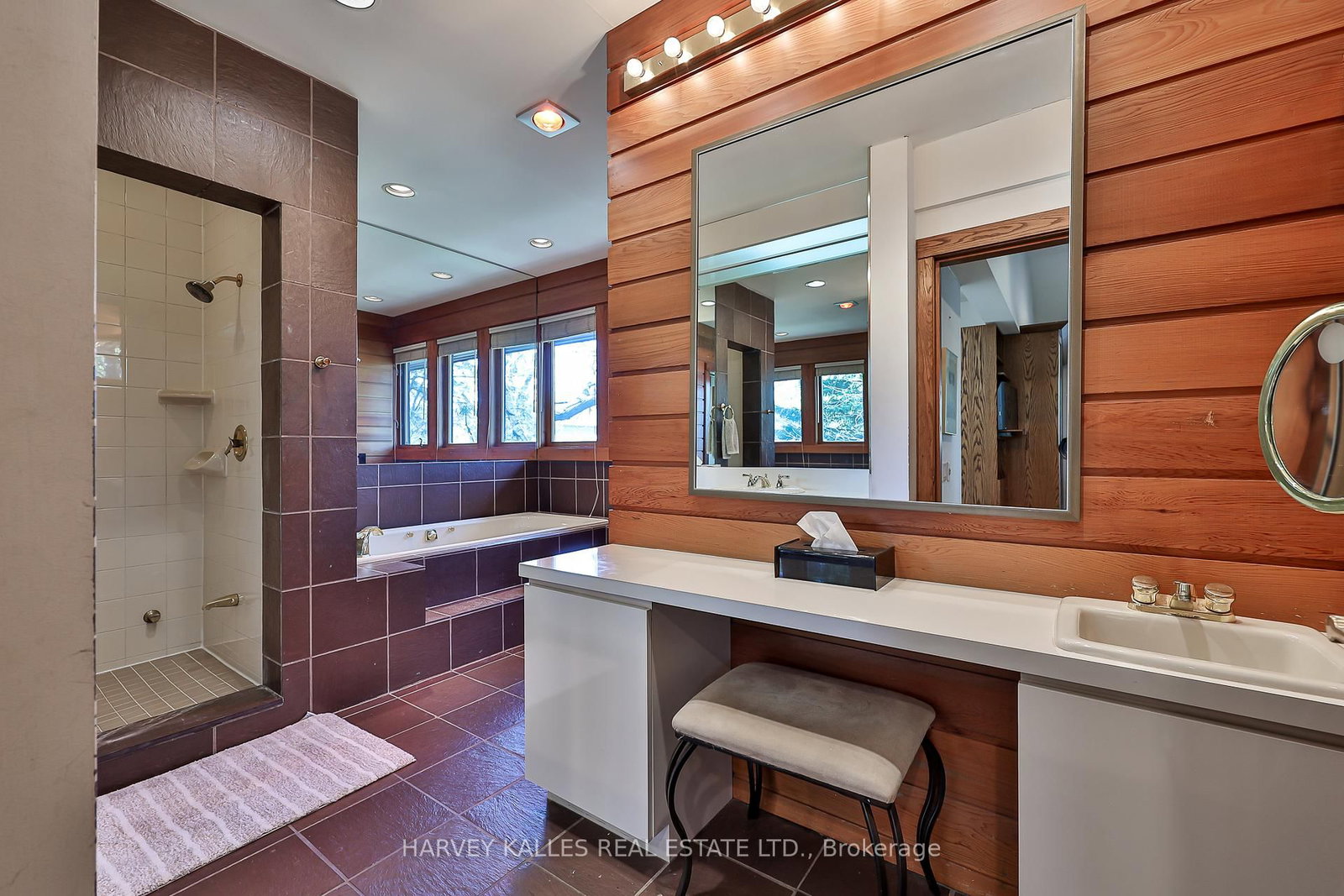 223 Hillhurst Boulevard • Toronto, ON photo 21