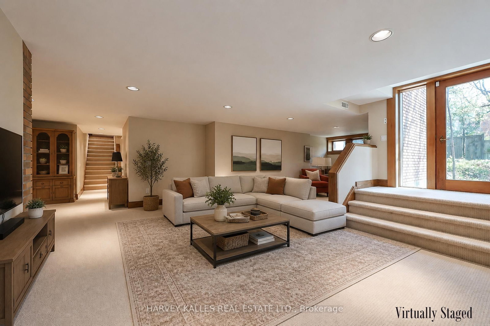 223 Hillhurst Boulevard • Toronto, ON photo 34