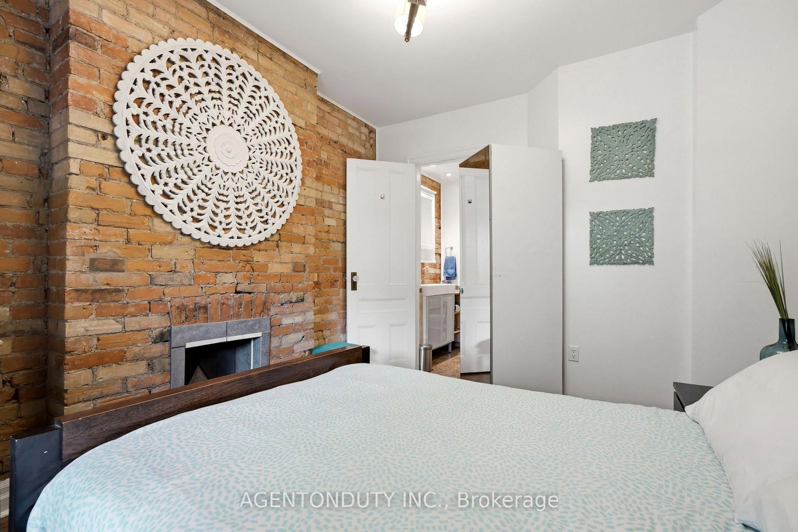 200 St Helen's Avenue • Toronto, ON photo 12