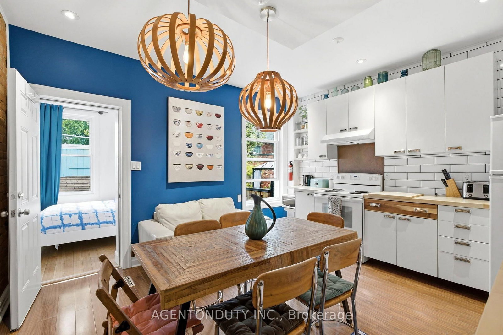 200 St Helen's Avenue • Toronto, ON photo 17