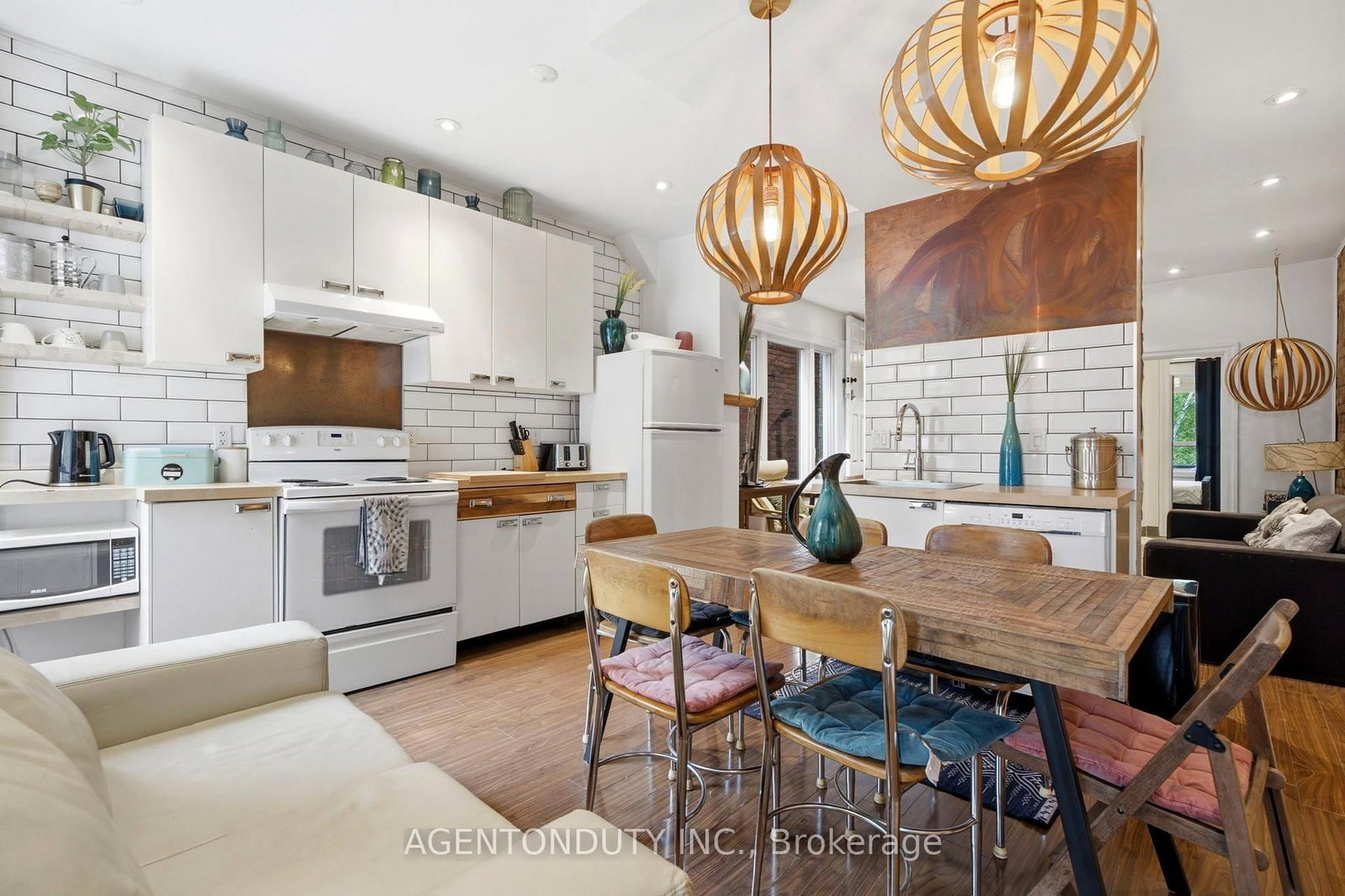 200 St Helen's Avenue • Toronto, ON photo 18