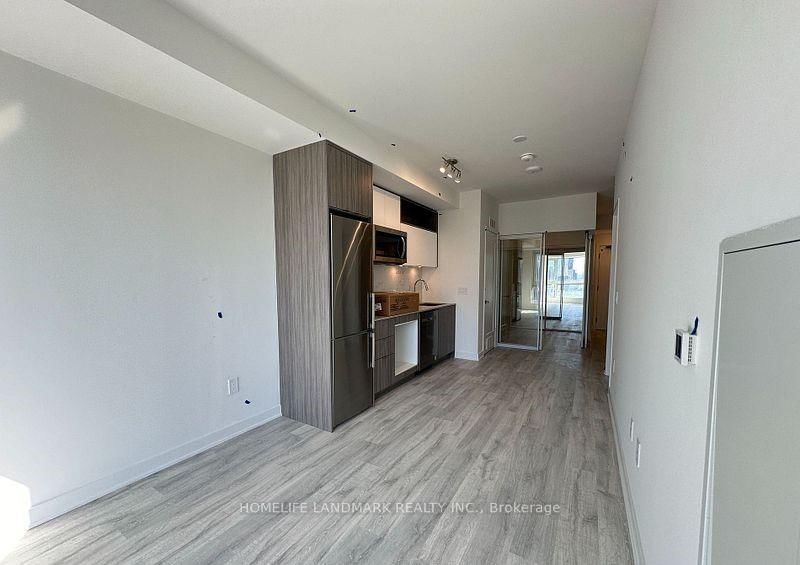 1465 W - 135 Lower Sherbourne Street