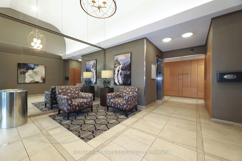 415 - 20 Fashion Roseway