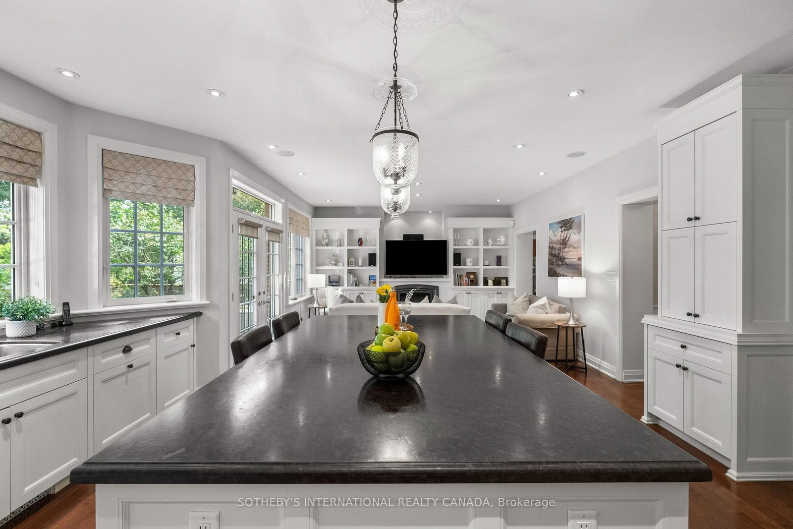 174 Ridley Boulevard • Toronto, ON photo 13