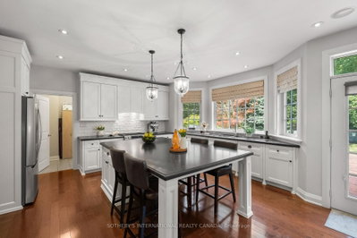 174 Ridley Boulevard • Toronto, ON photo 5