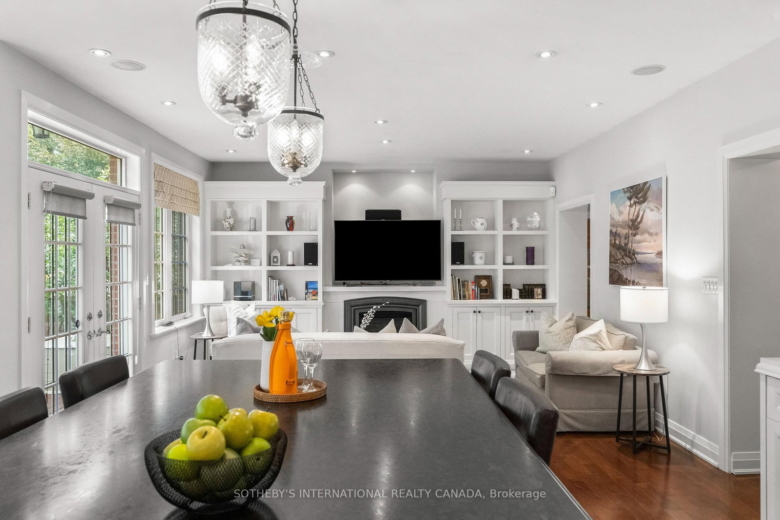 174 Ridley Boulevard • Toronto, ON photo 8