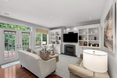 174 Ridley Boulevard • Toronto, ON photo 9