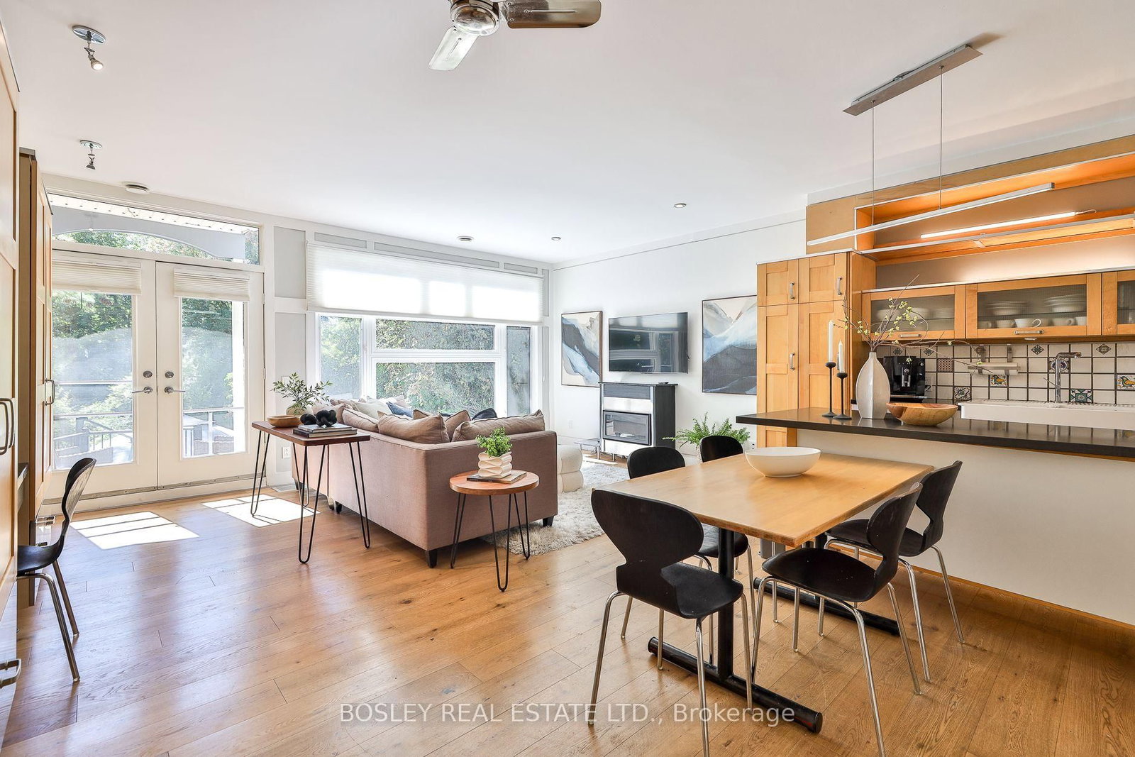301 Keewatin Avenue • Toronto, ON photo 12