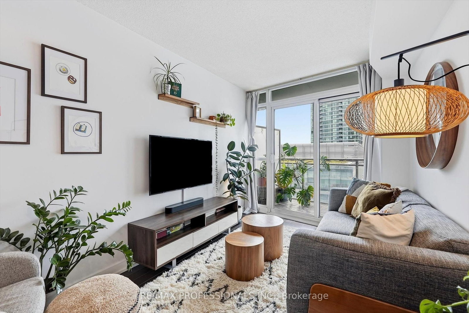 38 Dan Leckie Way • #1605 • Toronto, ON photo 1