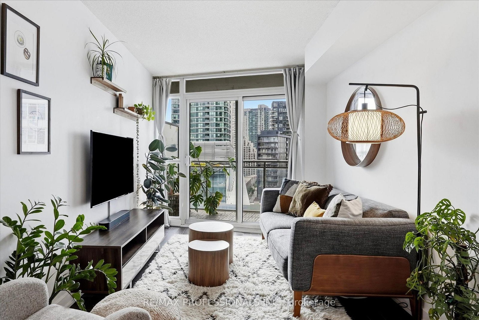 38 Dan Leckie Way • #1605 • Toronto, ON photo 13