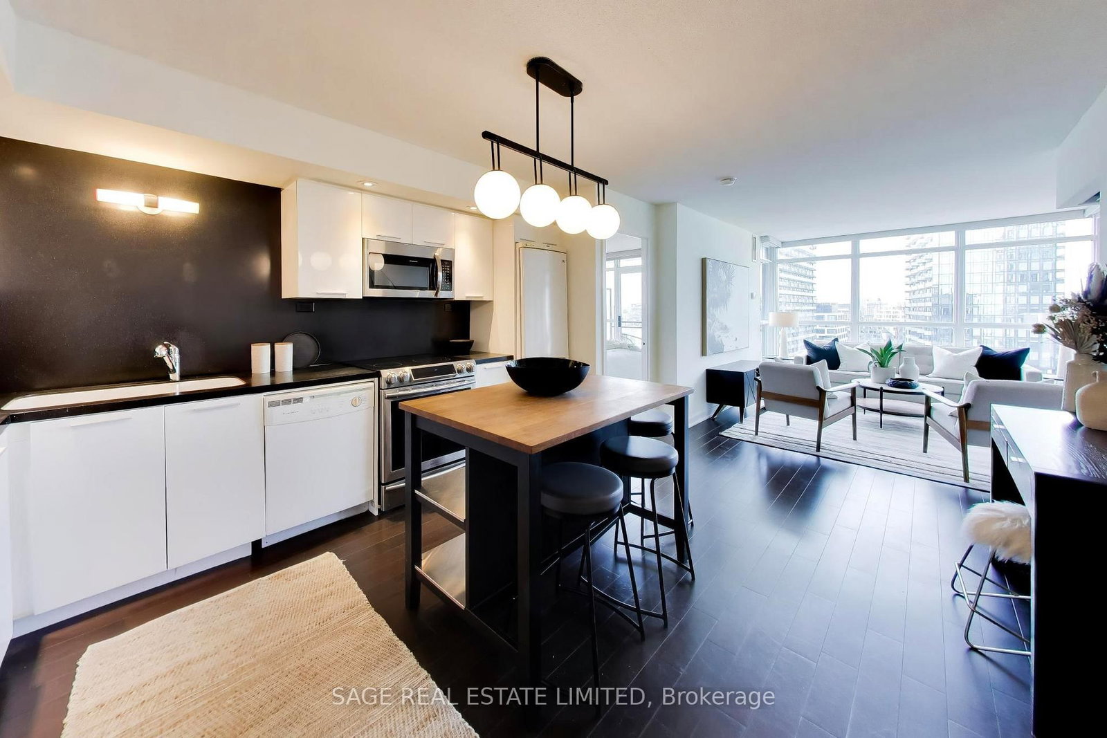 25 Capreol Court • #2205 • Toronto, ON photo 14