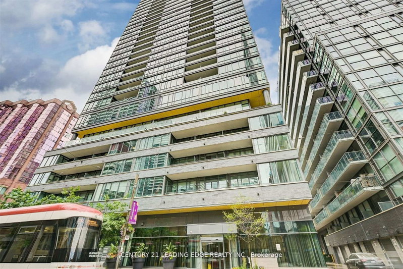 405 - 8 Charlotte Street