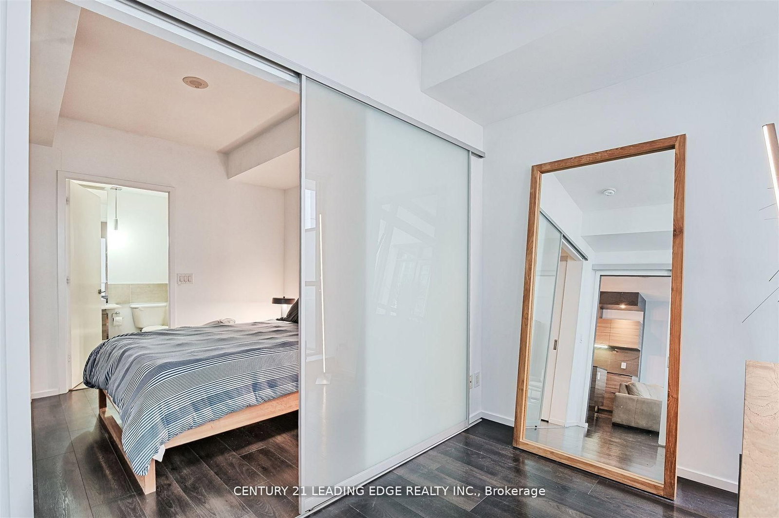 8 Charlotte Street • #405 • Toronto, ON photo 13