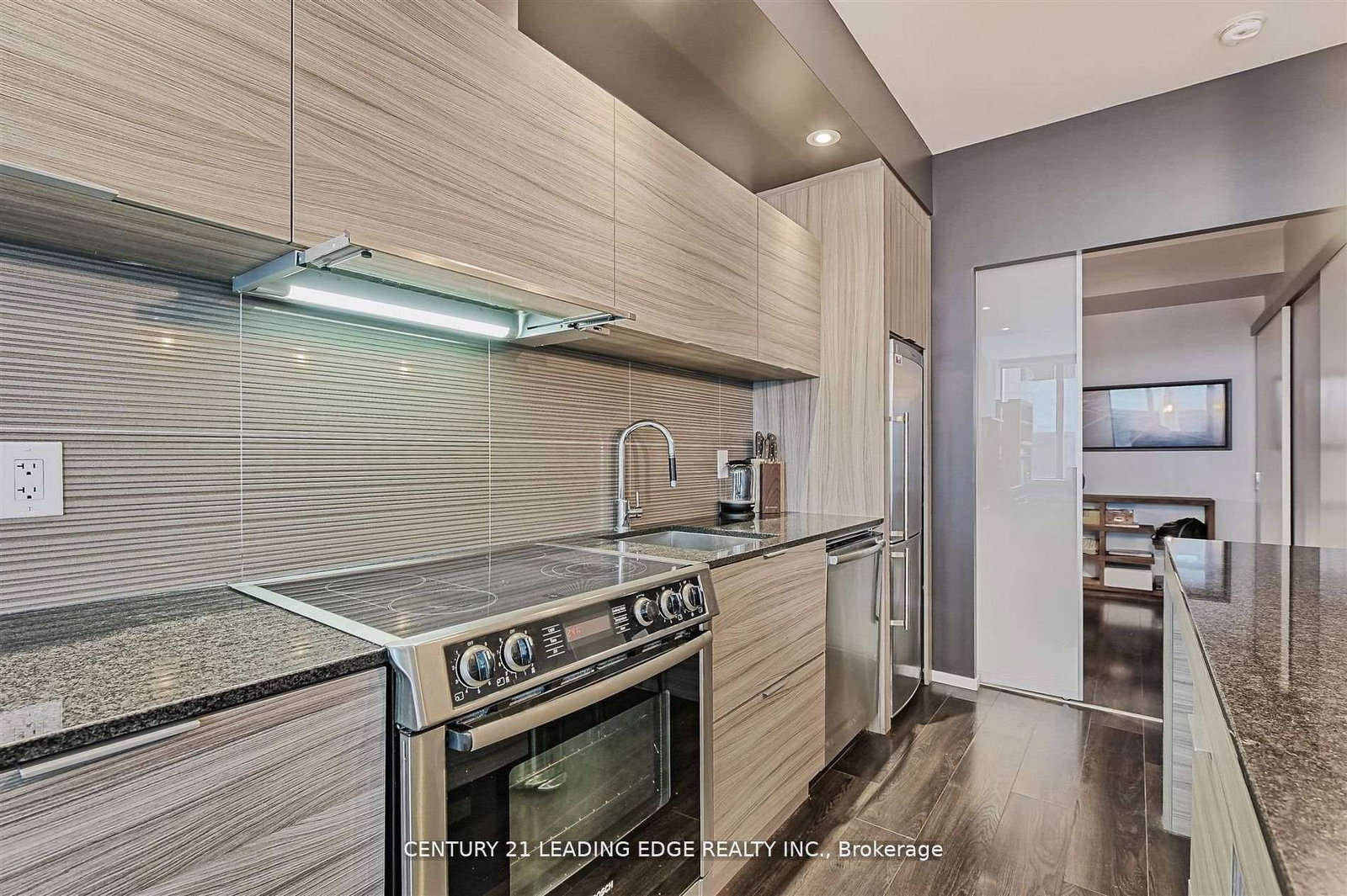 8 Charlotte Street • #405 • Toronto, ON photo 4
