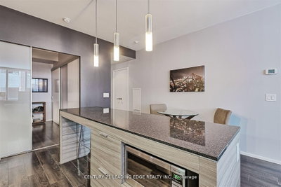 8 Charlotte Street • #405 • Toronto, ON photo 6
