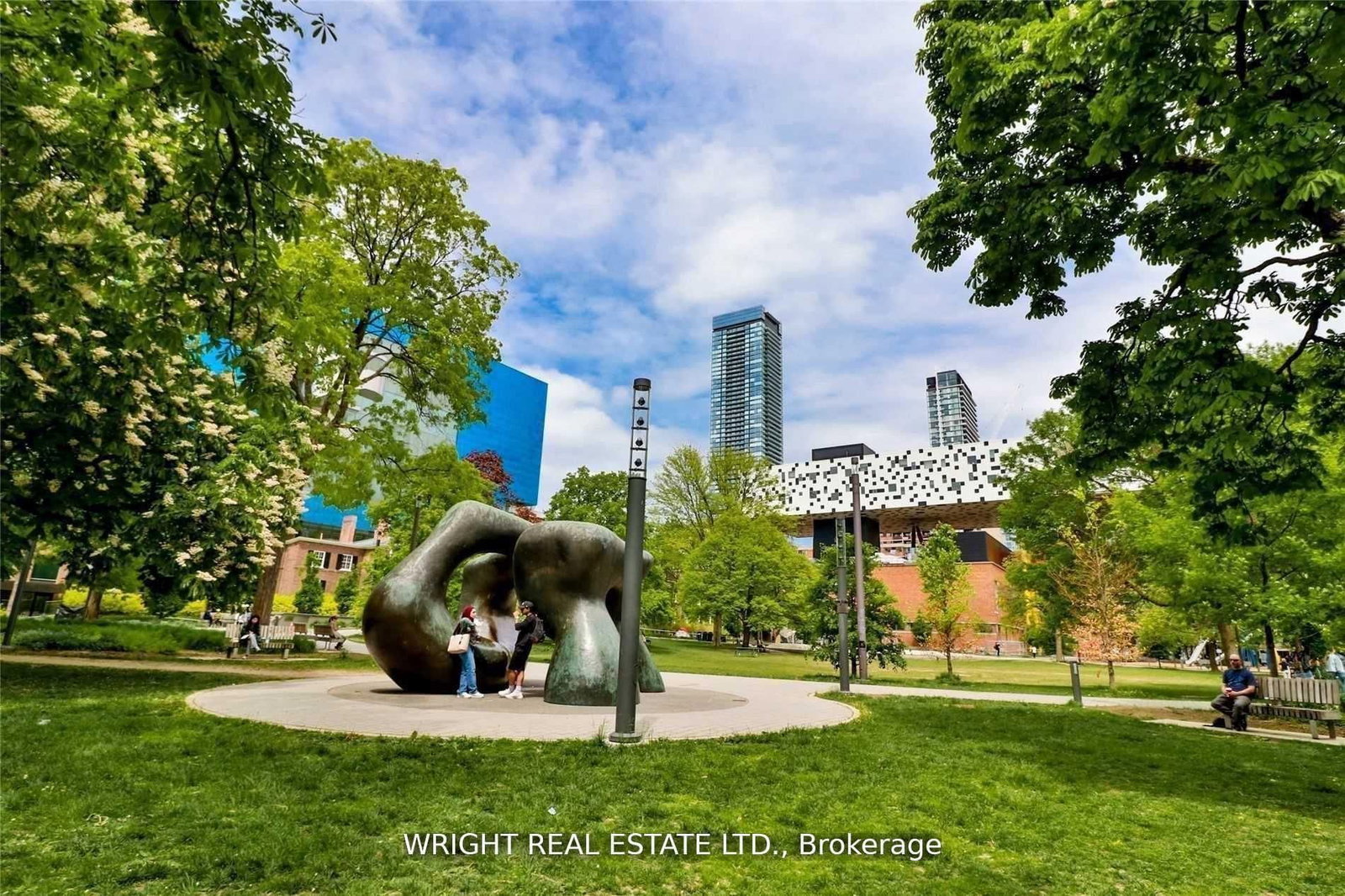150 Beverley Street • Toronto, ON photo 23