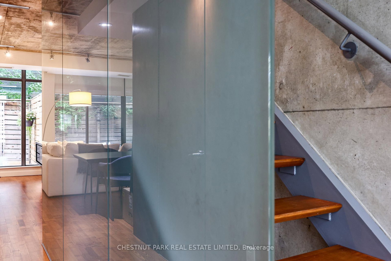 271 Mutual Street • Toronto, ON photo 12
