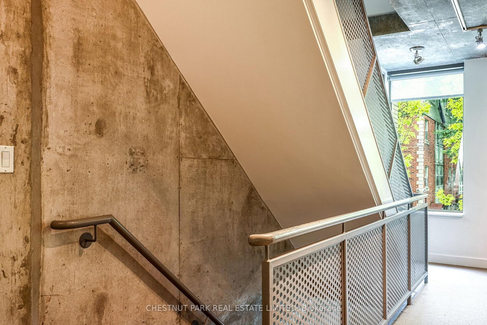271 Mutual Street • Toronto, ON photo 13