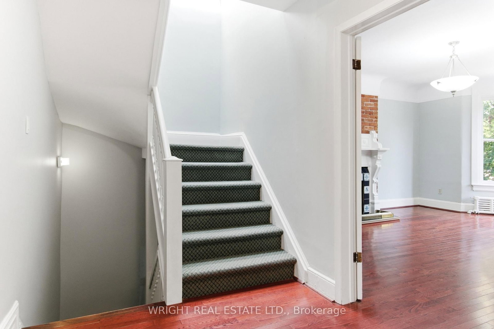 112 Albany Avenue • Toronto, ON photo 14