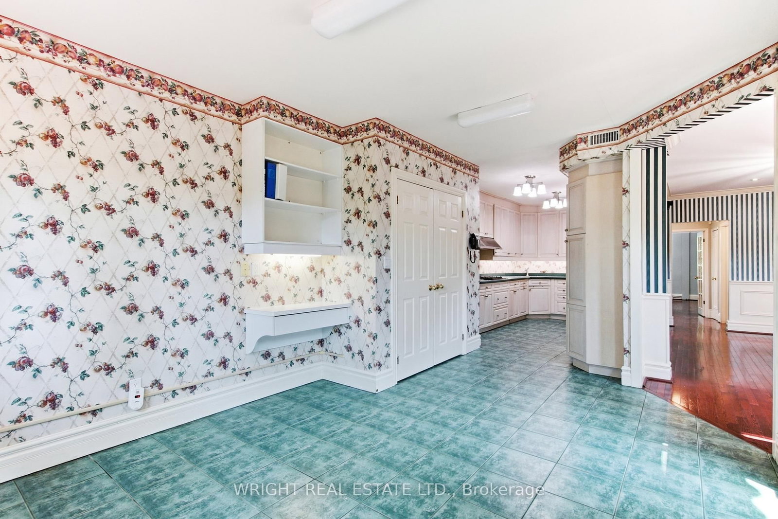 112 Albany Avenue • Toronto, ON photo 24