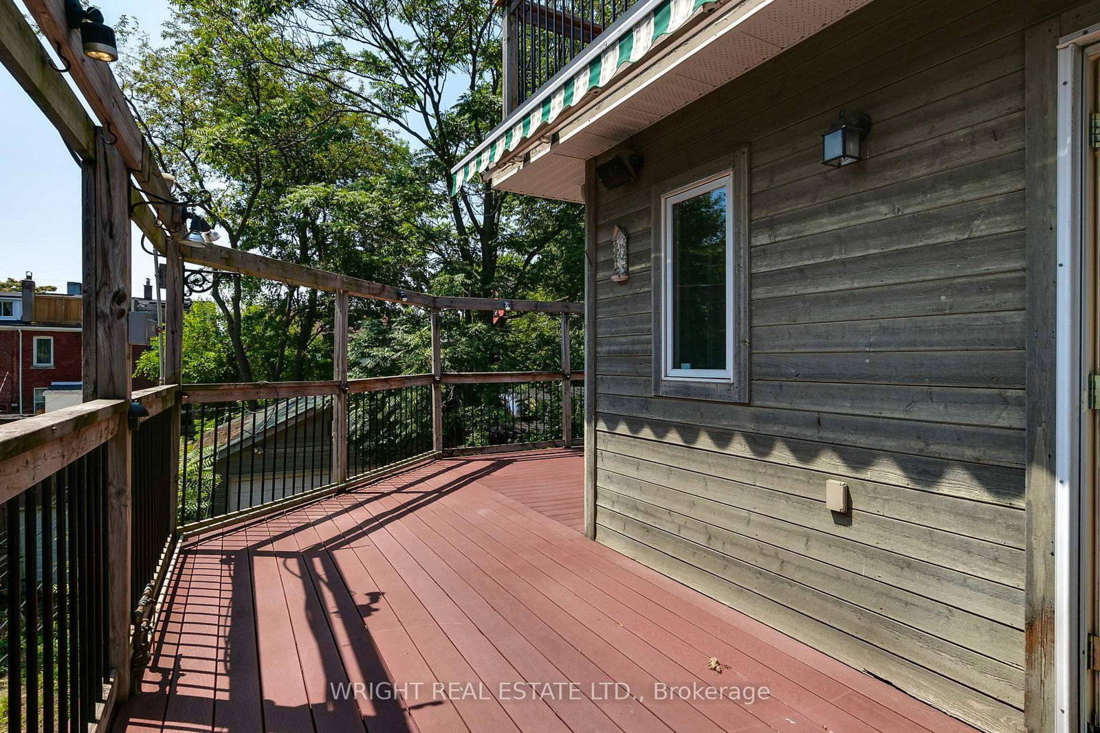 112 Albany Avenue • Toronto, ON photo 25