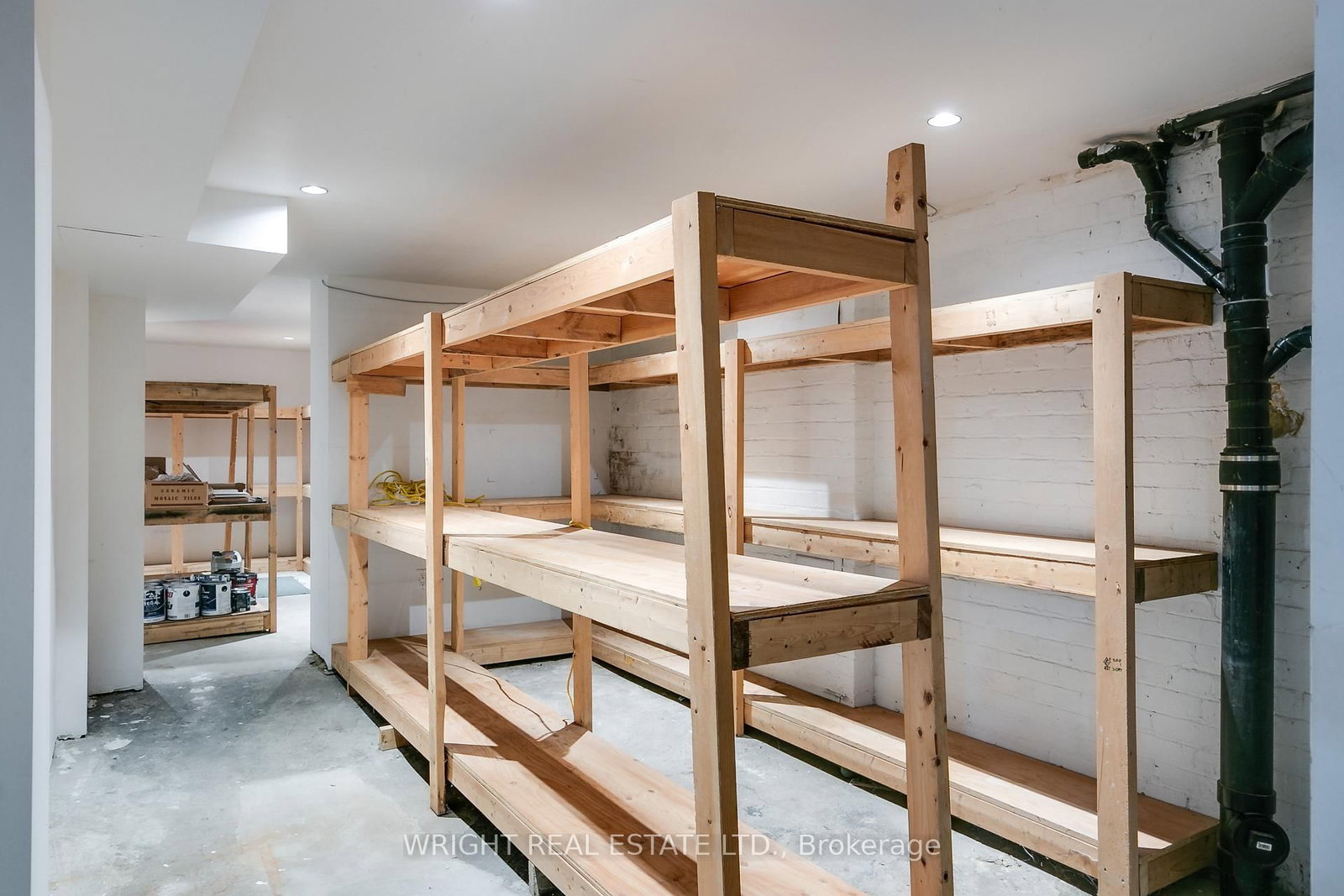 112 Albany Avenue • Toronto, ON photo 38