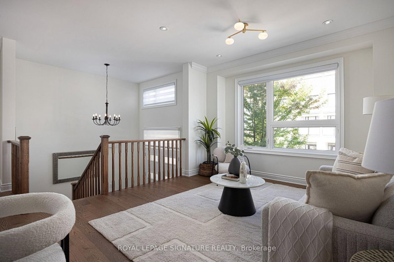 19 Hollyhock Crt photo 4