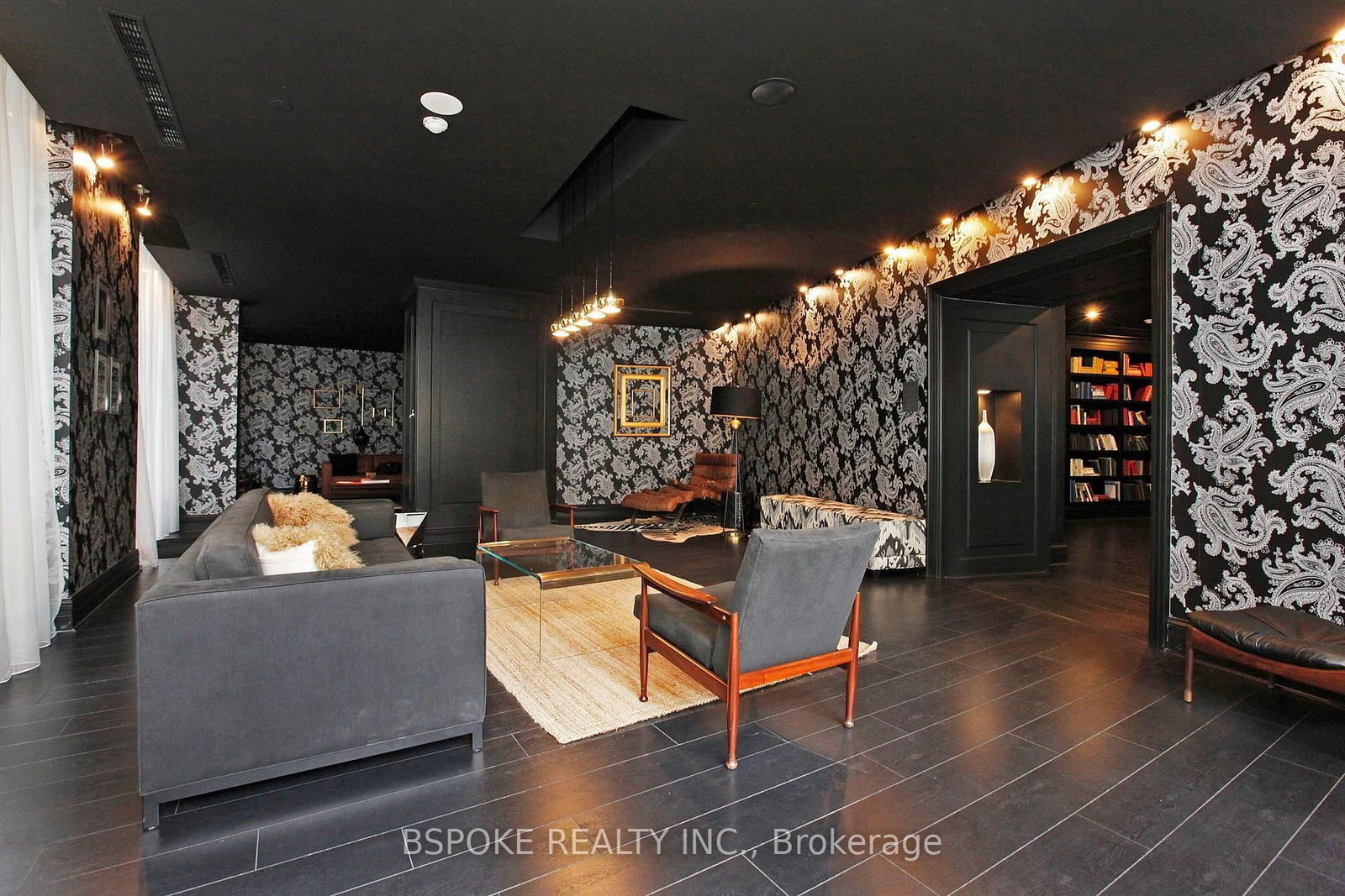 1 Scott Street • #709 • Toronto, ON photo 12