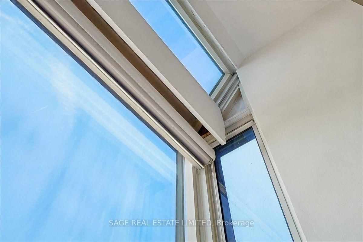 97 Lawton Boulevard • #901 • Toronto, ON photo 17