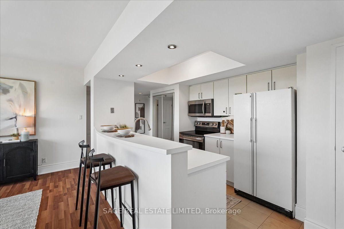 97 Lawton Boulevard • #901 • Toronto, ON photo 27