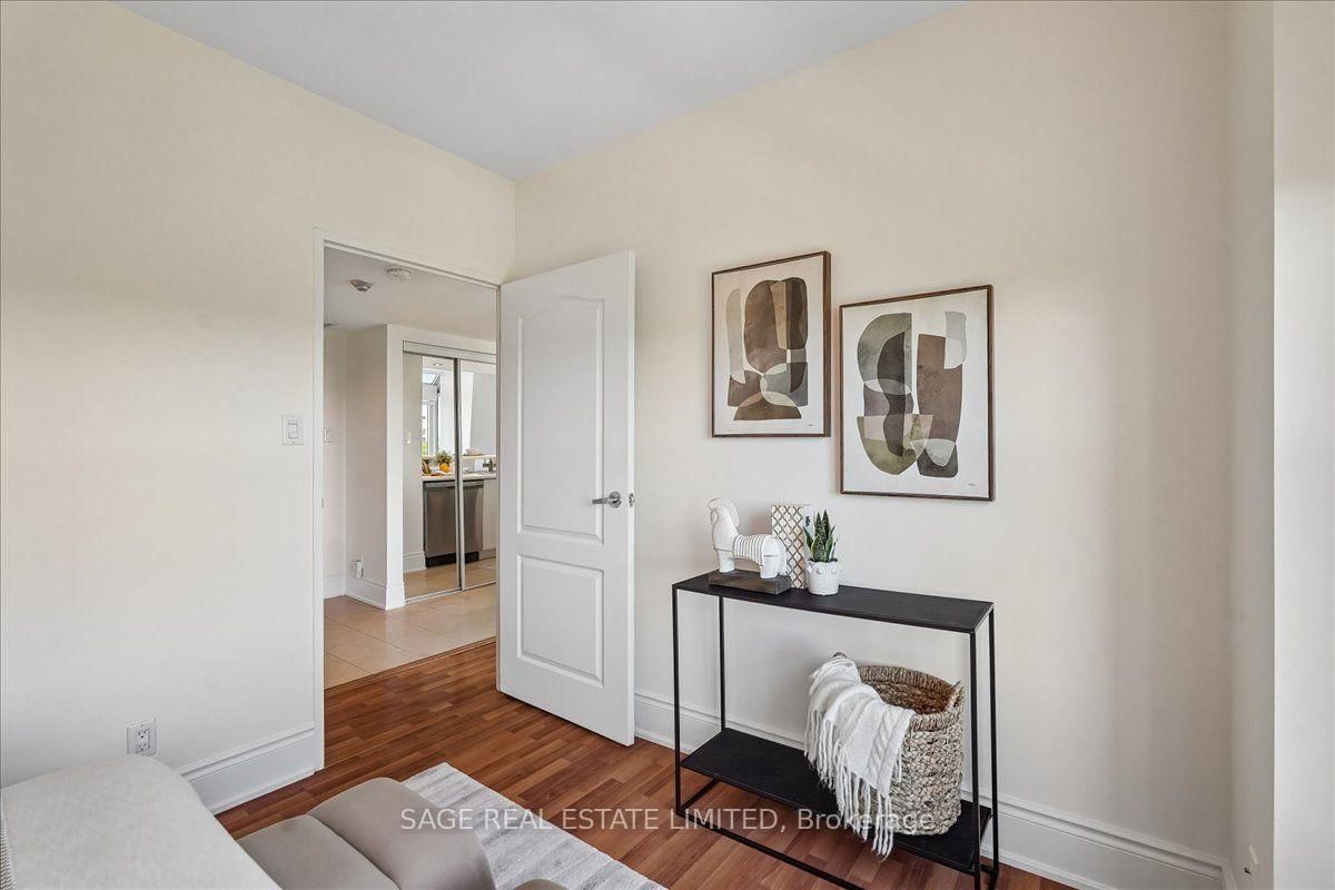 97 Lawton Boulevard • #901 • Toronto, ON photo 32