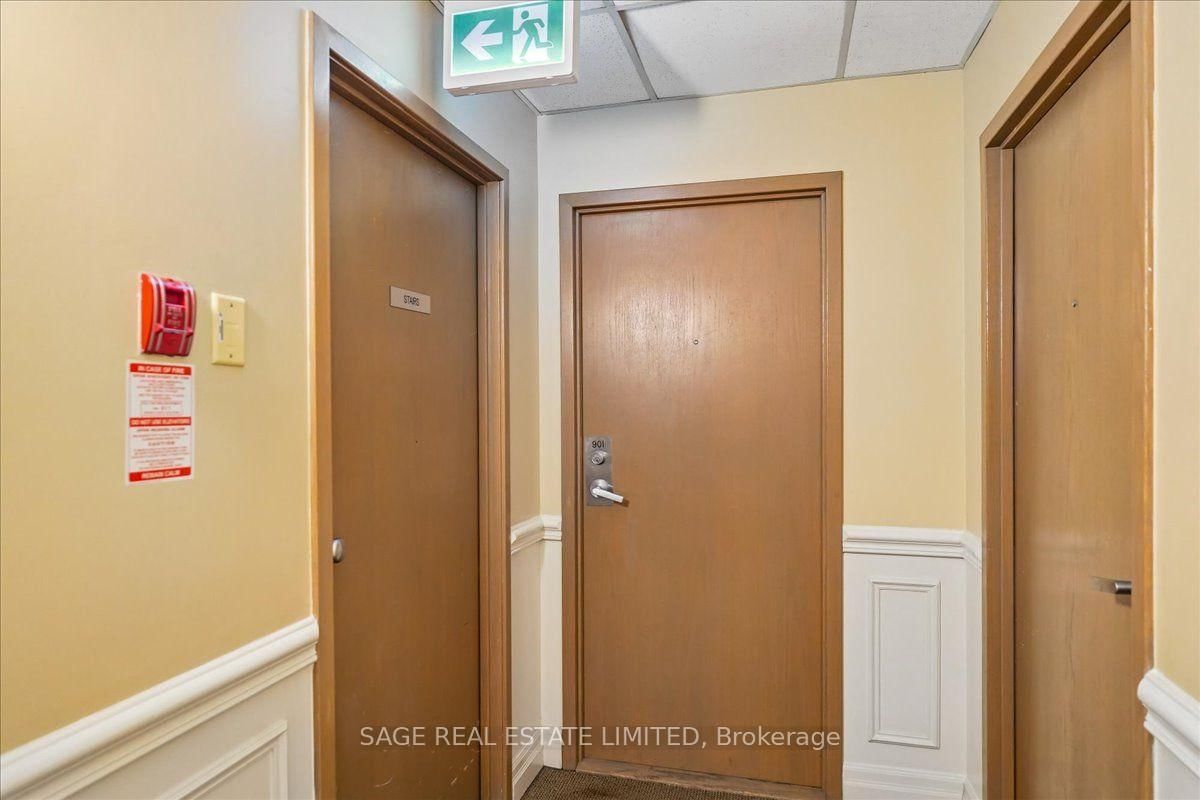 97 Lawton Boulevard • #901 • Toronto, ON photo 37