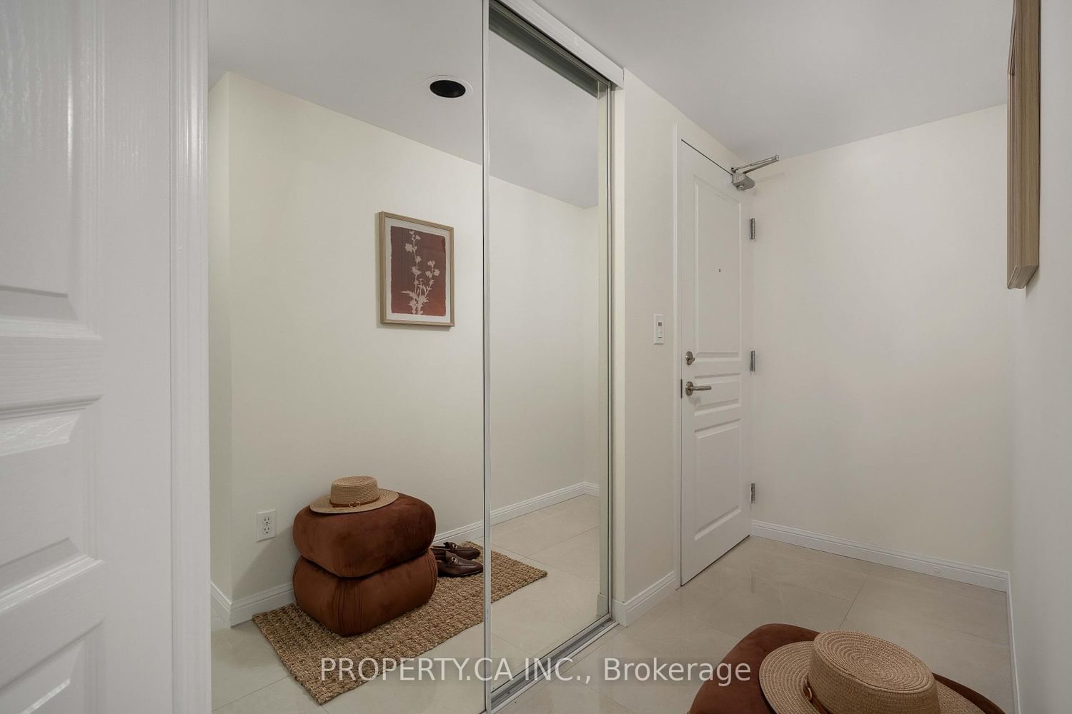 140 Simcoe Street • ##919 • Toronto, ON photo 15