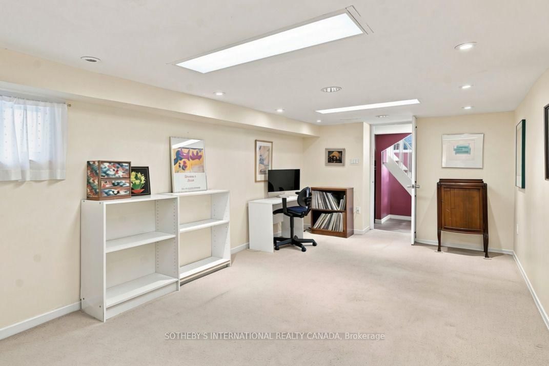 356 Howland Avenue • Toronto, ON photo 19