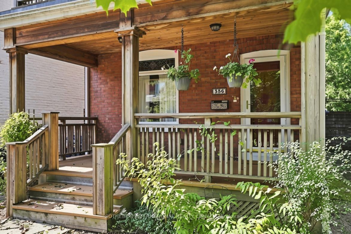 356 Howland Avenue • Toronto, ON photo 2